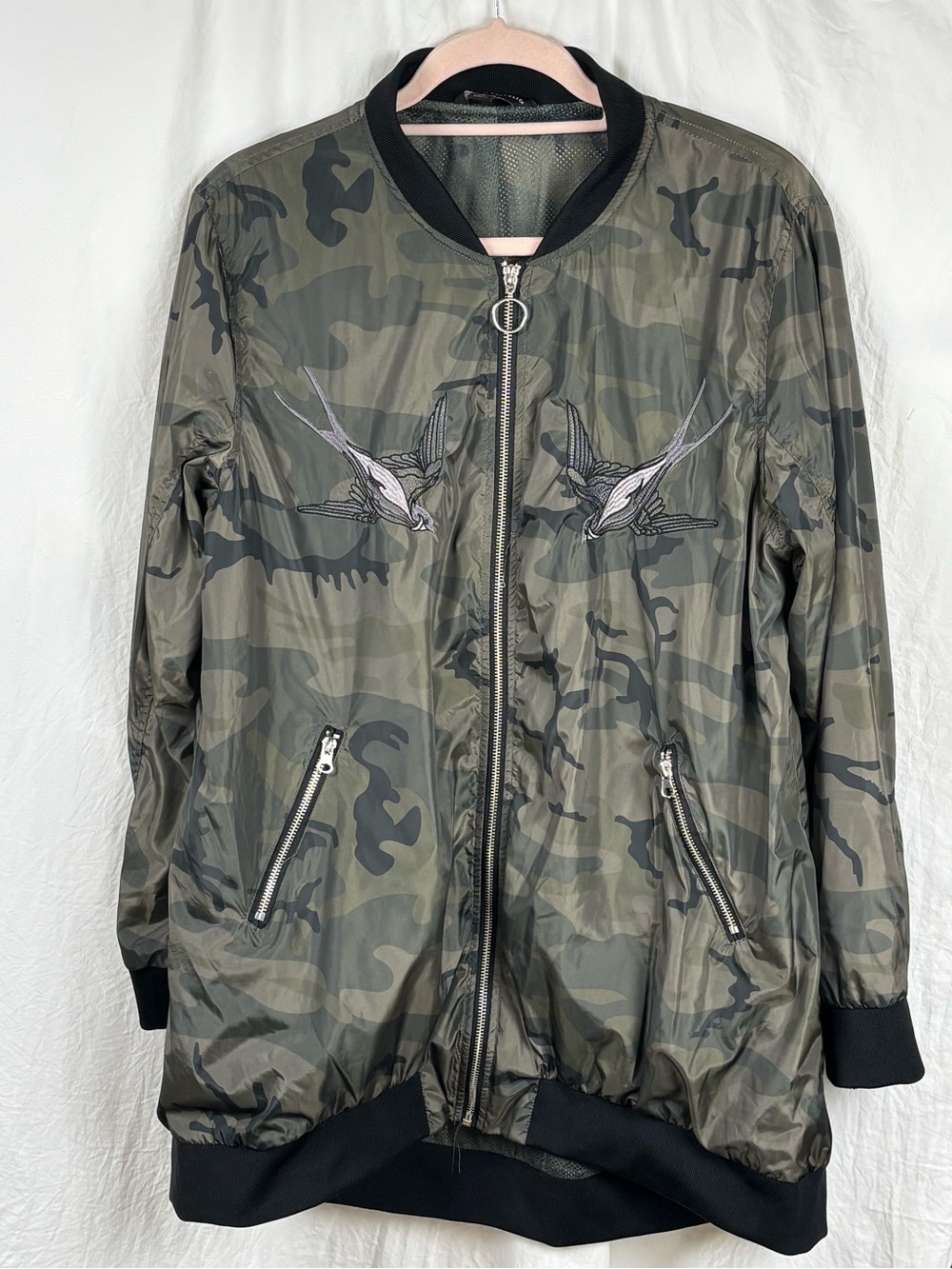 Rock & Republic women’s XL Camo Embroidered Bomber Jacket - Green lightweight